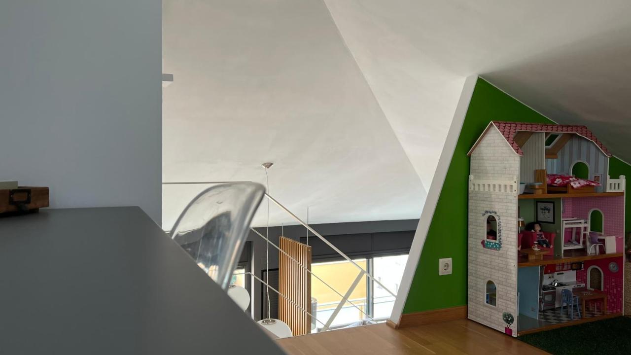 Atico De Diseno Con Terraza En El Centro De Olot Apartment Exterior foto